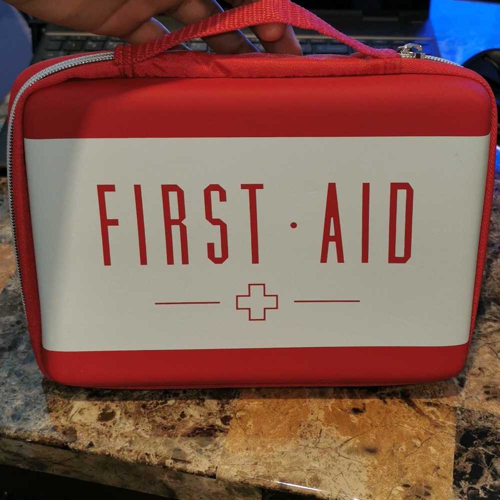 NEW! First Aid Storage Soft Case - Picture 3 of 4